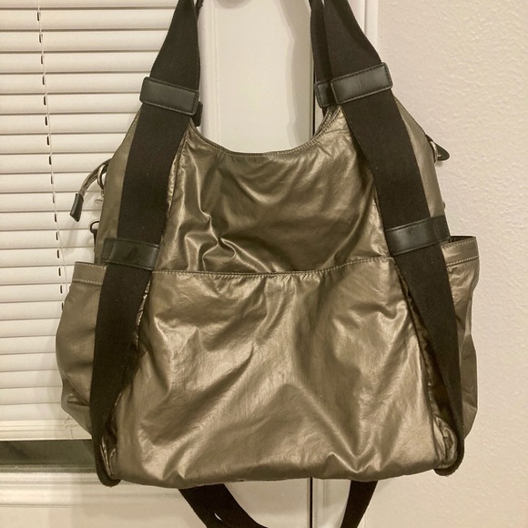 Storksak Double Handles Metallic Diaper Bag - Picture 5 of 10